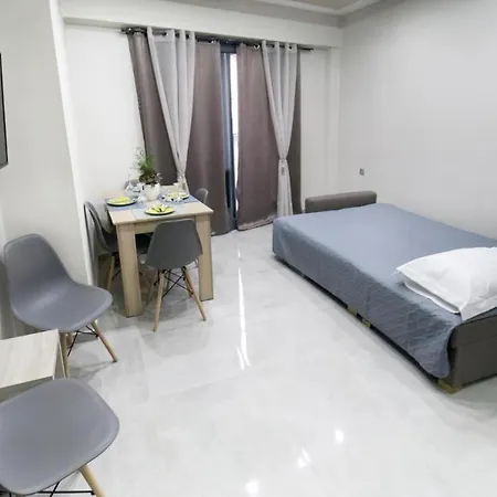 Nick And Helen Apartman *