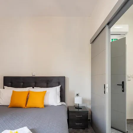 Nick And Helen * Réthimno