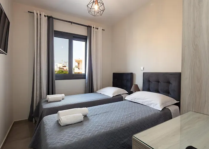 Nick And Helen * Ρέθυμνο